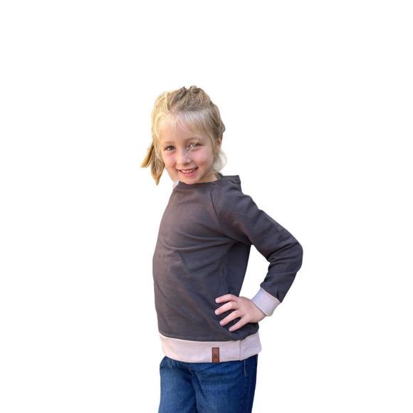 NEW AMPERSAND AVE kid’s side zip pullover in charcoal & dusty mauve - Picture 3 of 3